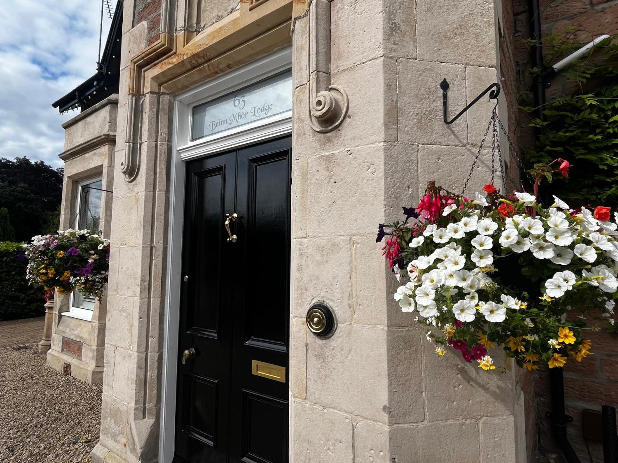 Beinn Mhor Lodge, 63 Culduthel Road Inverness Eksteriør billede